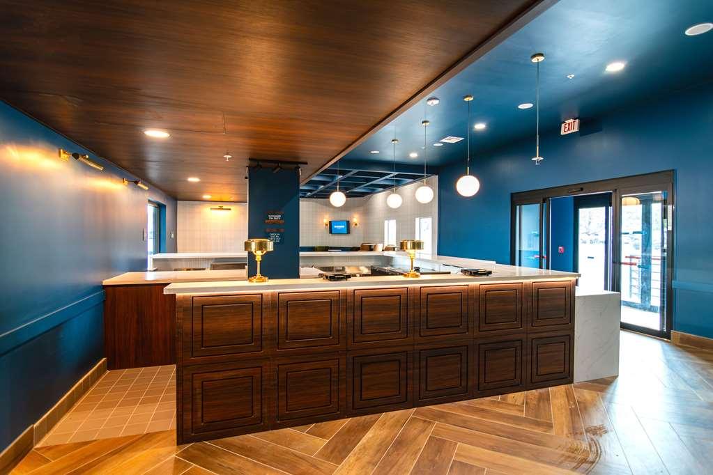 The Ellsworth Hotel, Ascend Hotel Collection ウィリアムズ レストラン 写真